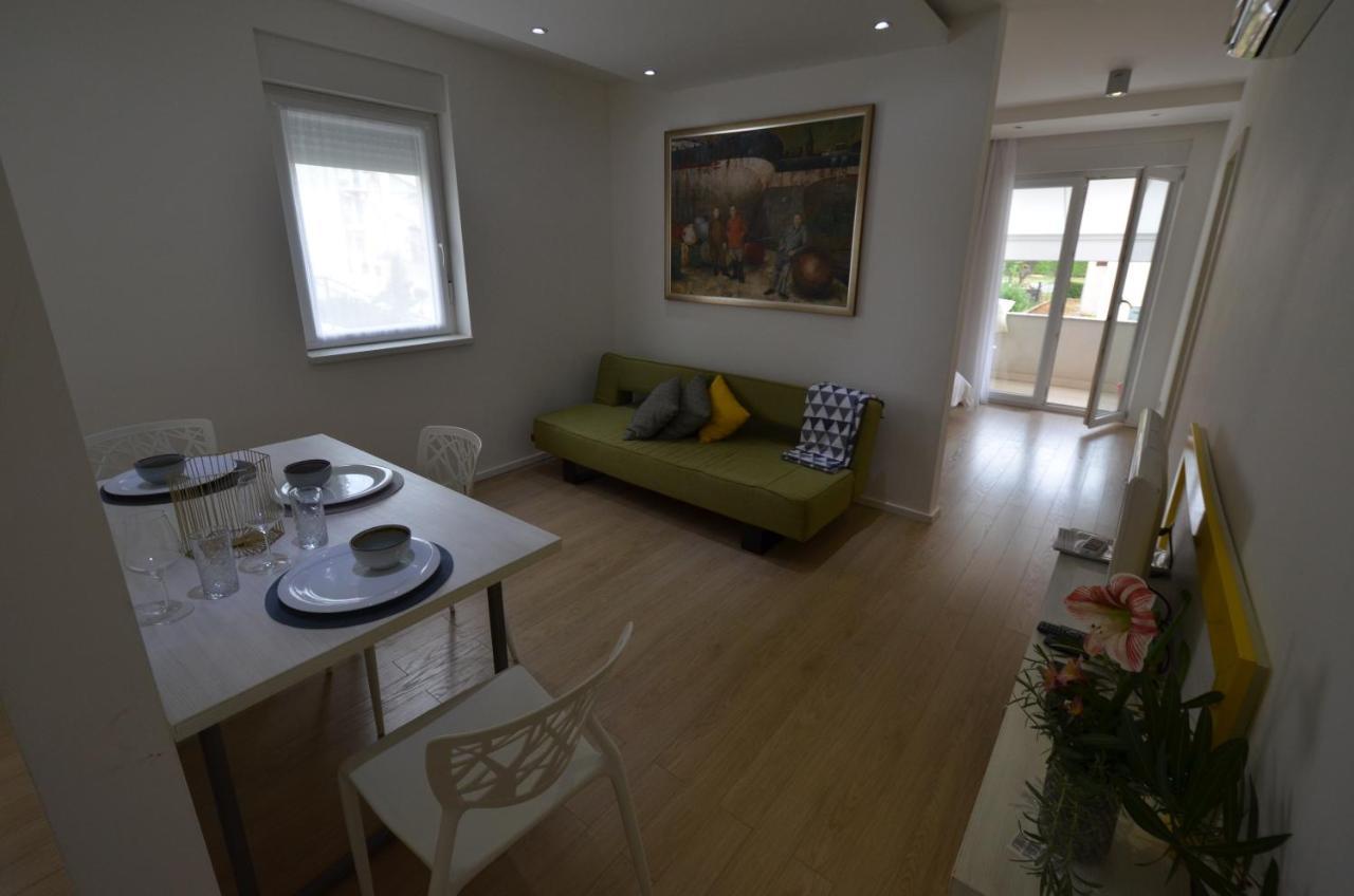 Apartments Karmen Maria Novigrad  ภายนอก รูปภาพ